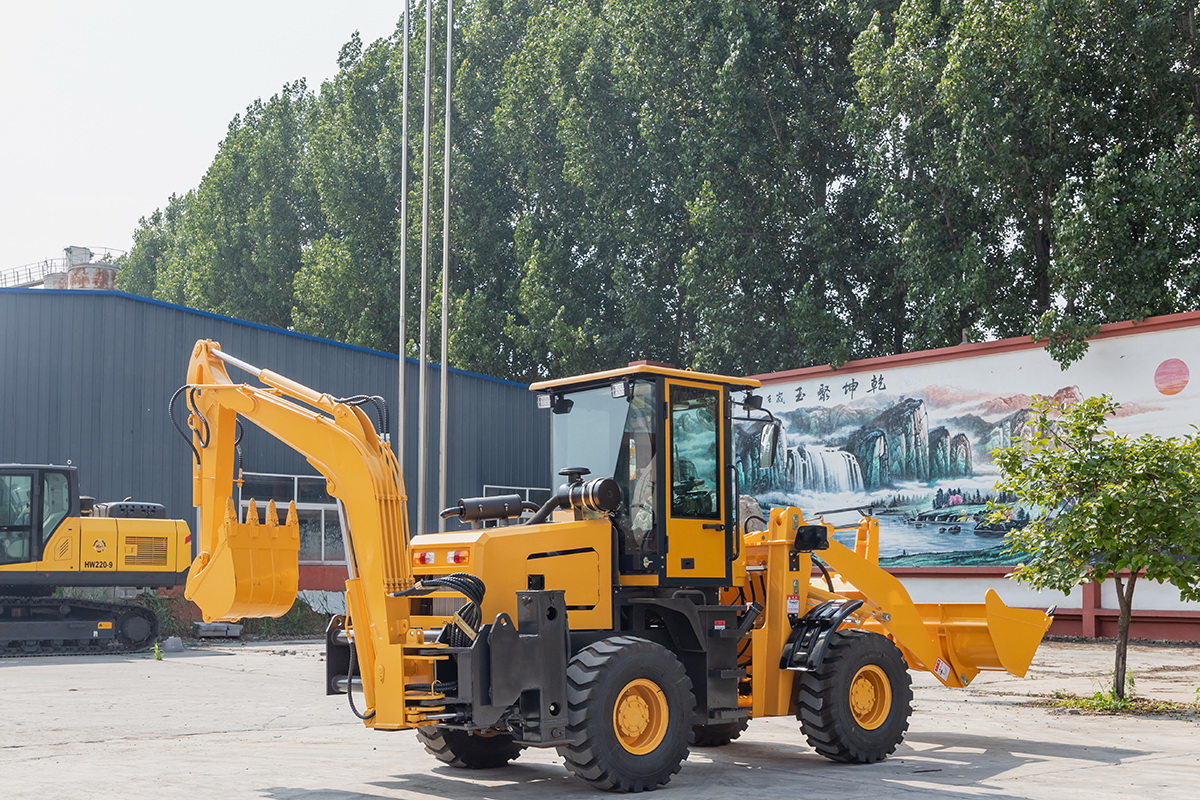 HW15-26挖掘裝載機(jī)