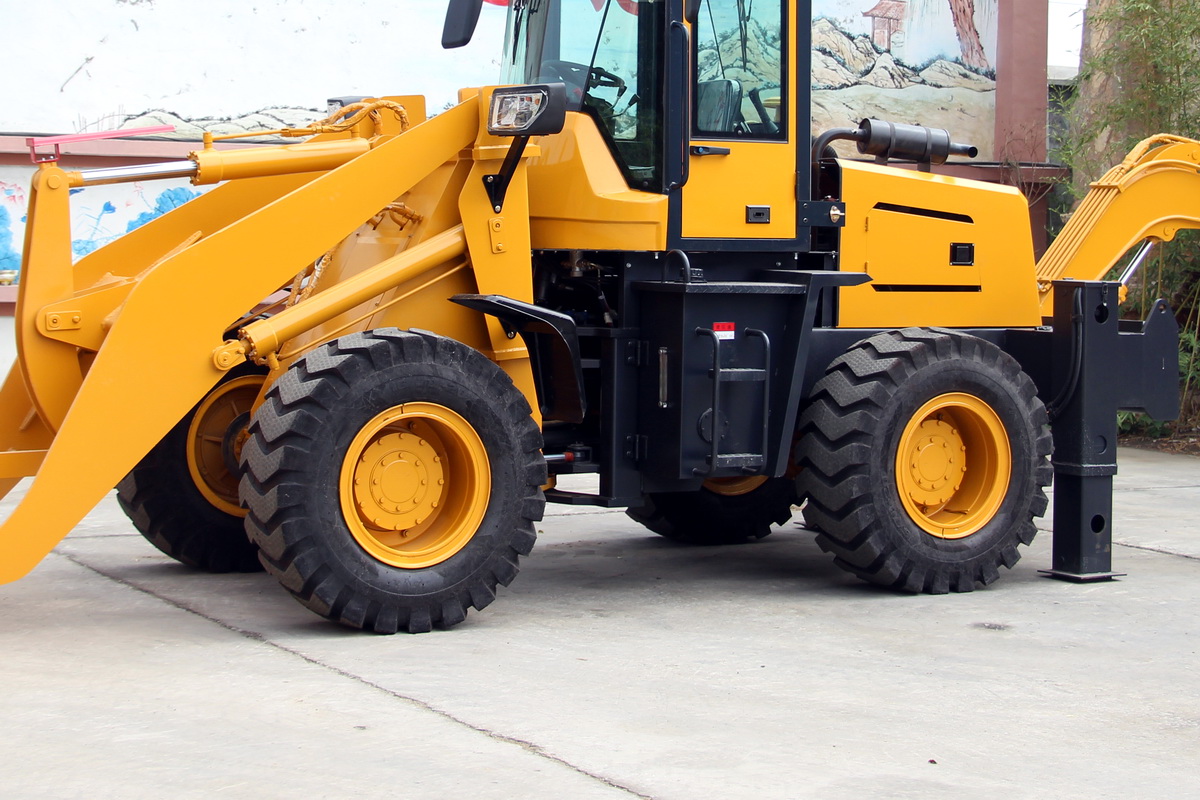 HW20-28挖掘裝載機