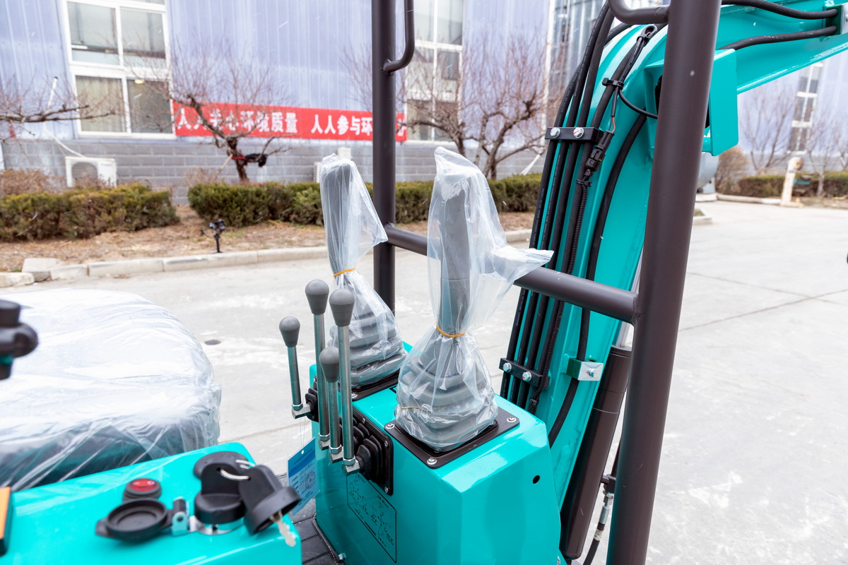 HW-15C小型挖掘機