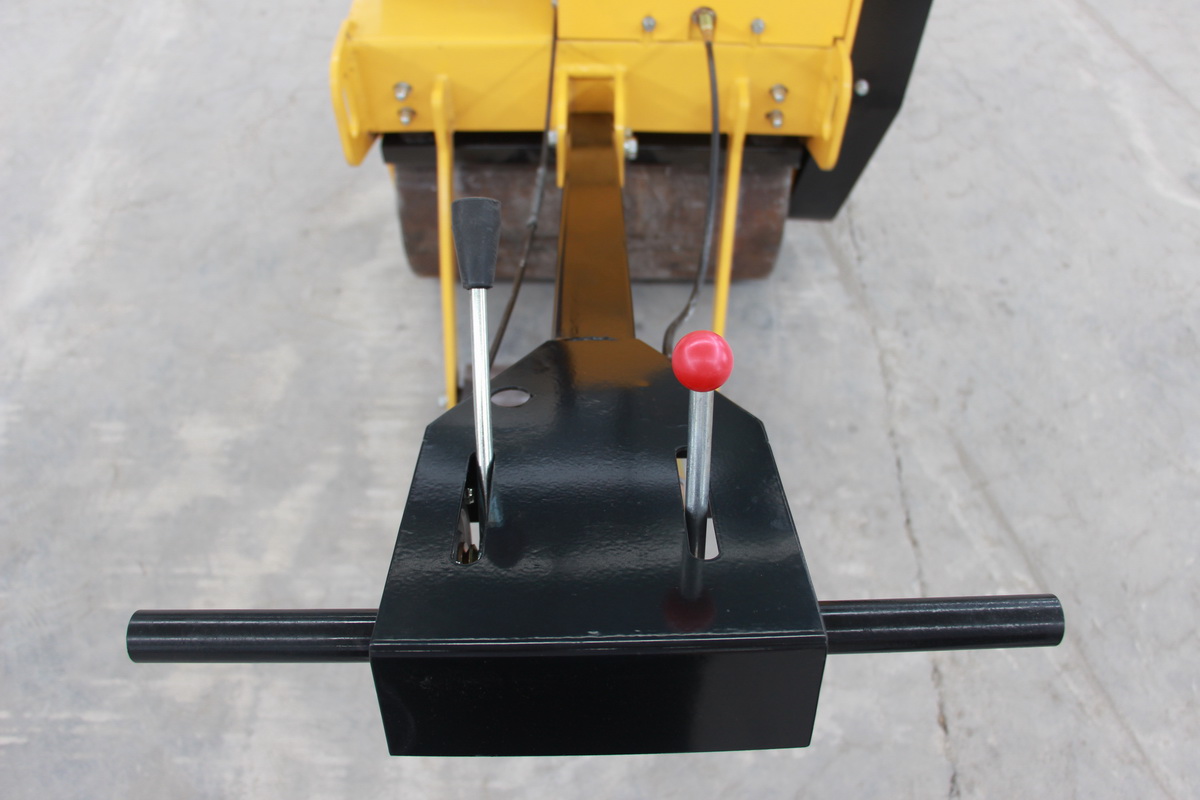 HW-450手扶式壓路機