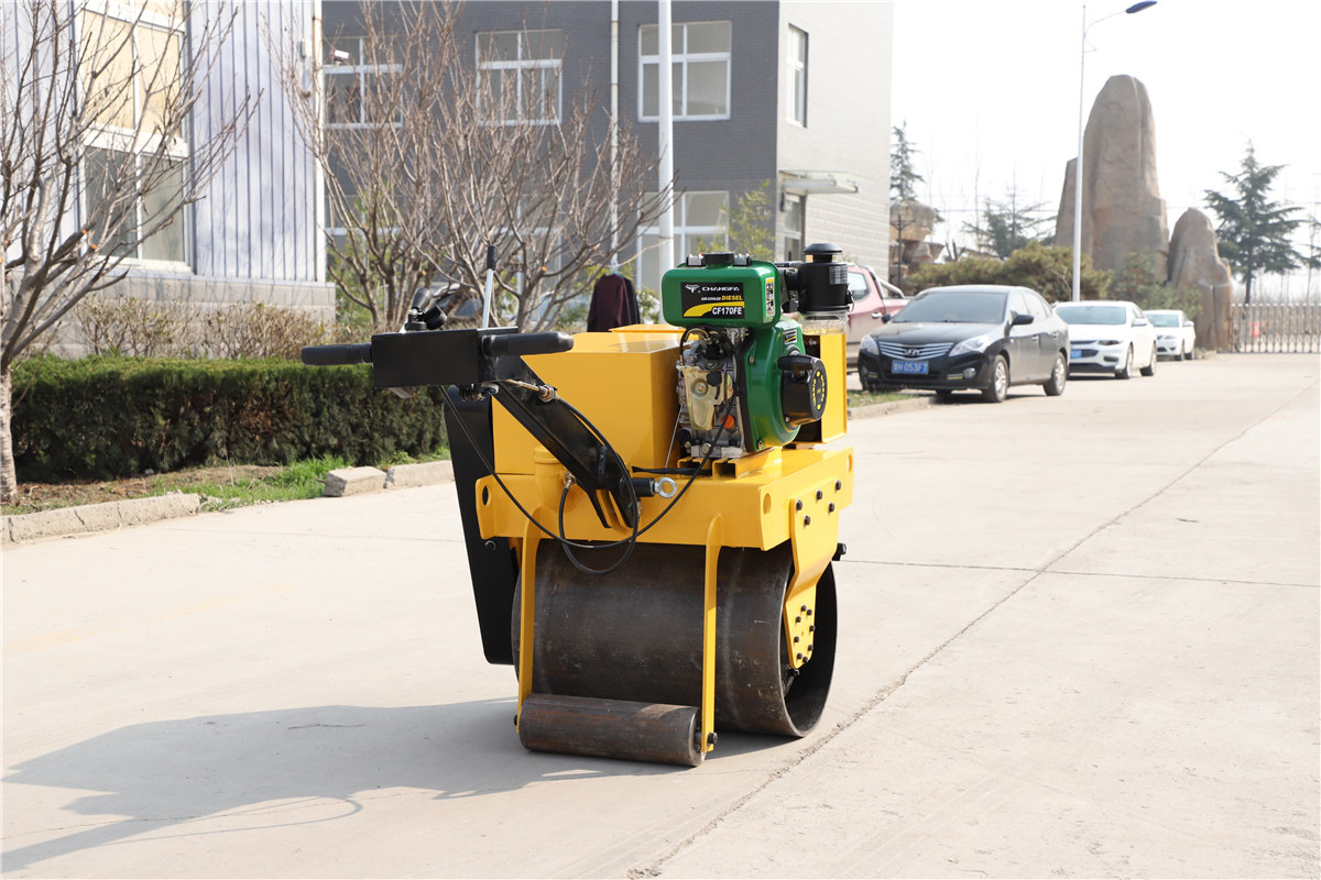 HW-700C單鋼輪手扶式壓路機