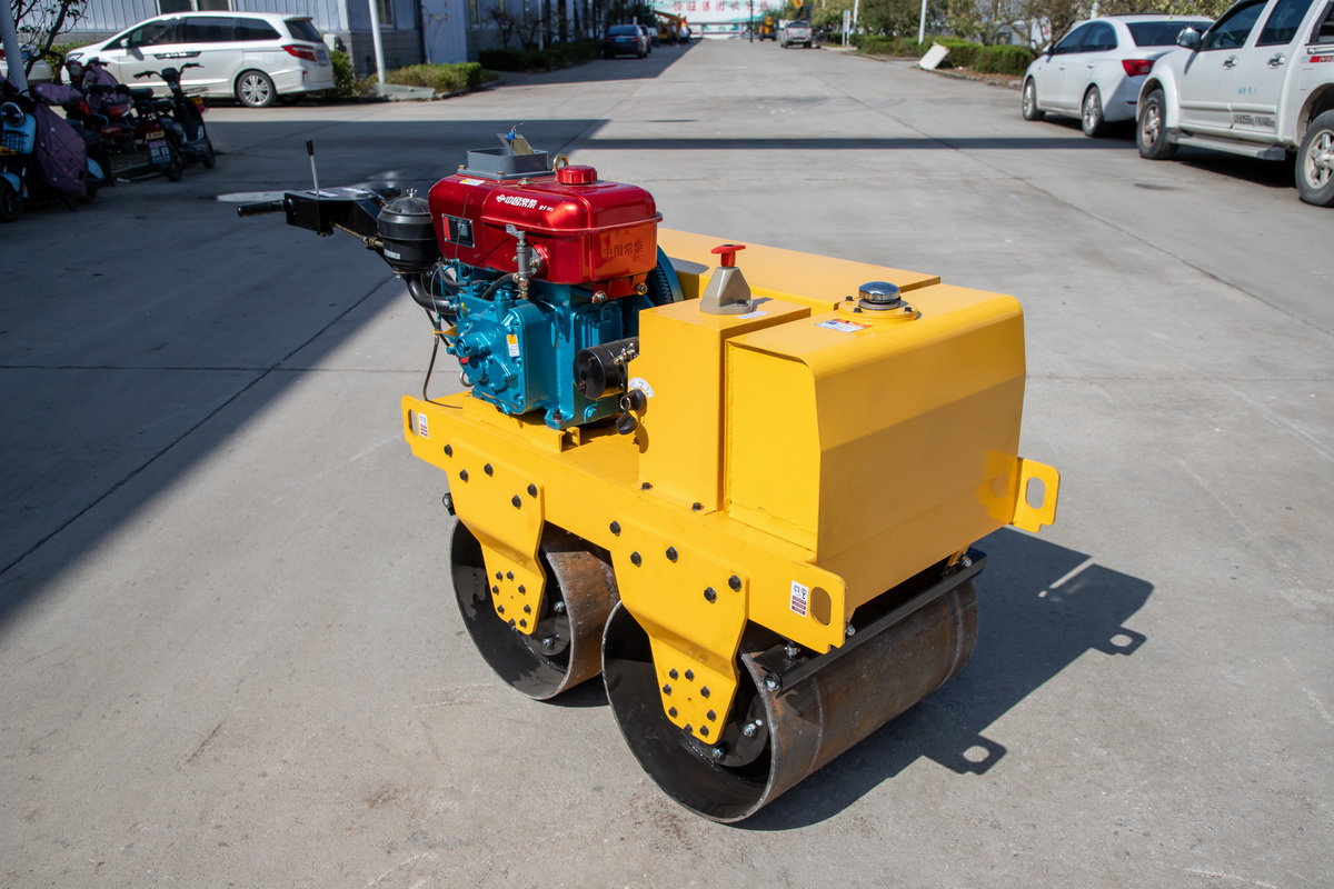 HW-S600手扶式壓路機