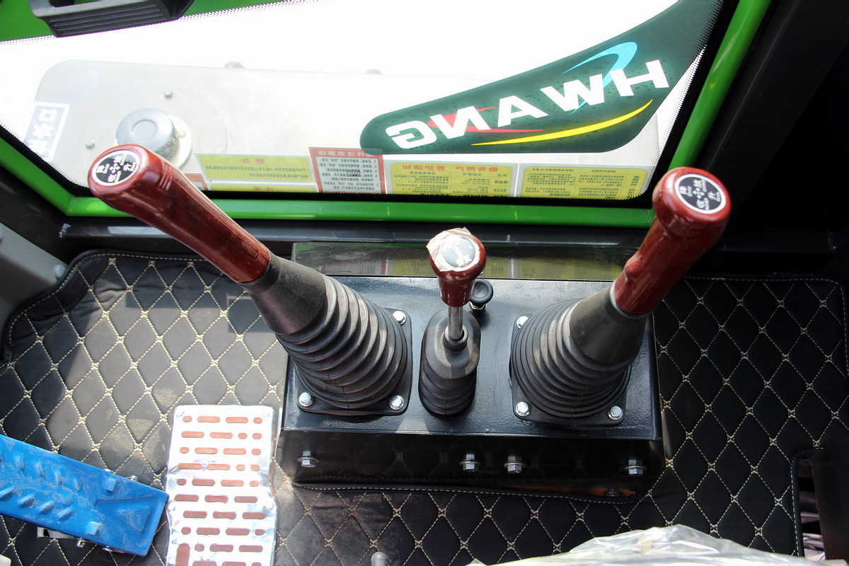 HWJB120自上料攪拌車