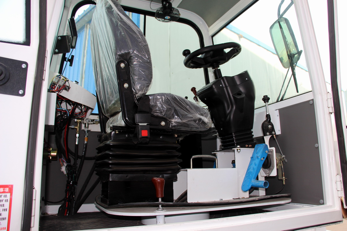 HWJB120自上料攪拌車