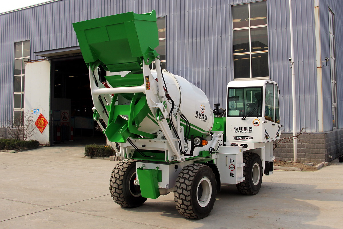 HWJB240自上料攪拌車(chē)