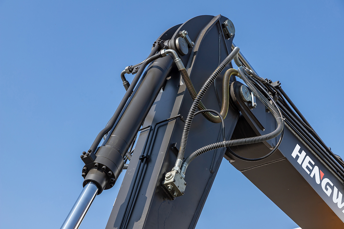 HWL150 輪式挖掘機(jī)