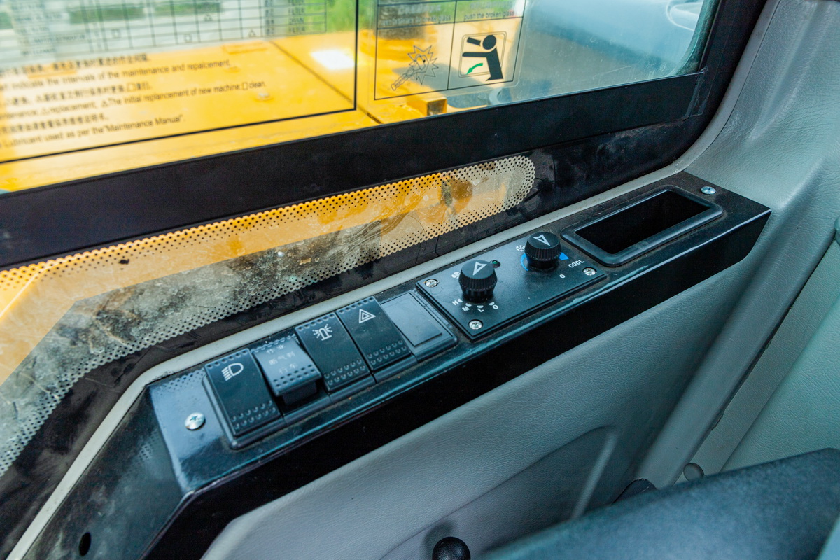 HWL-80輪式挖掘機